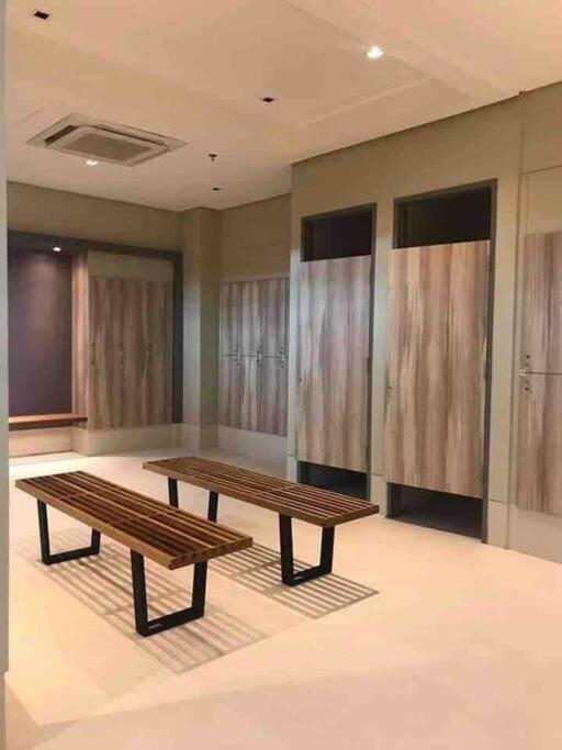 Studio At Viceroy T4 Florence Way Манила Экстерьер фото
