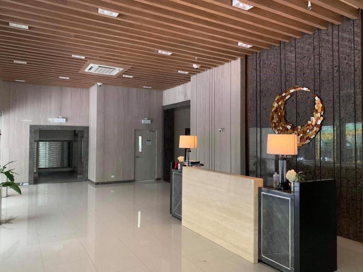 Studio At Viceroy T4 Florence Way Манила Экстерьер фото