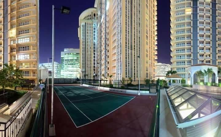 Studio At Viceroy T4 Florence Way Манила Экстерьер фото